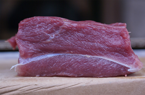 瘦肉切块总体印象符合目国际优质猪肉的基本要素(zhang,2009)[4].